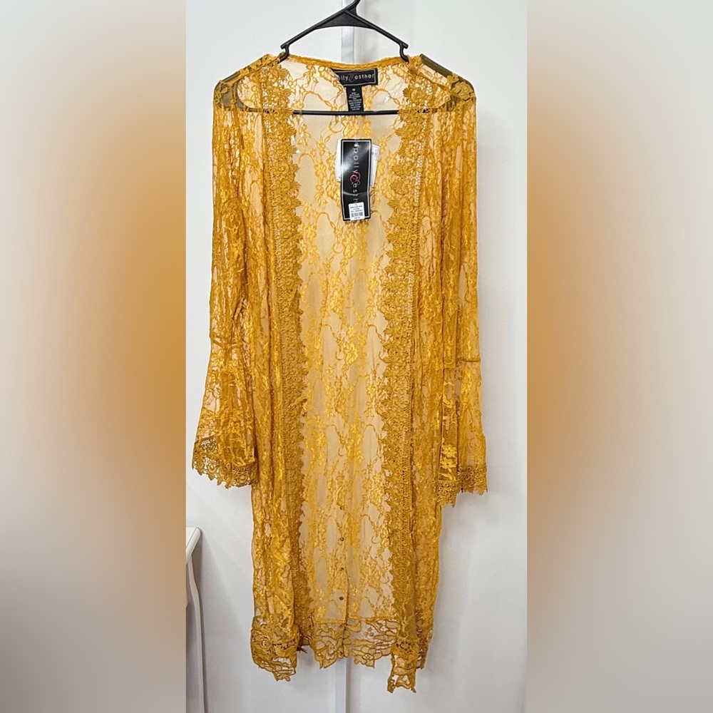 Polly & Esther Mustard Lace Kimono - Picture 4 of 9